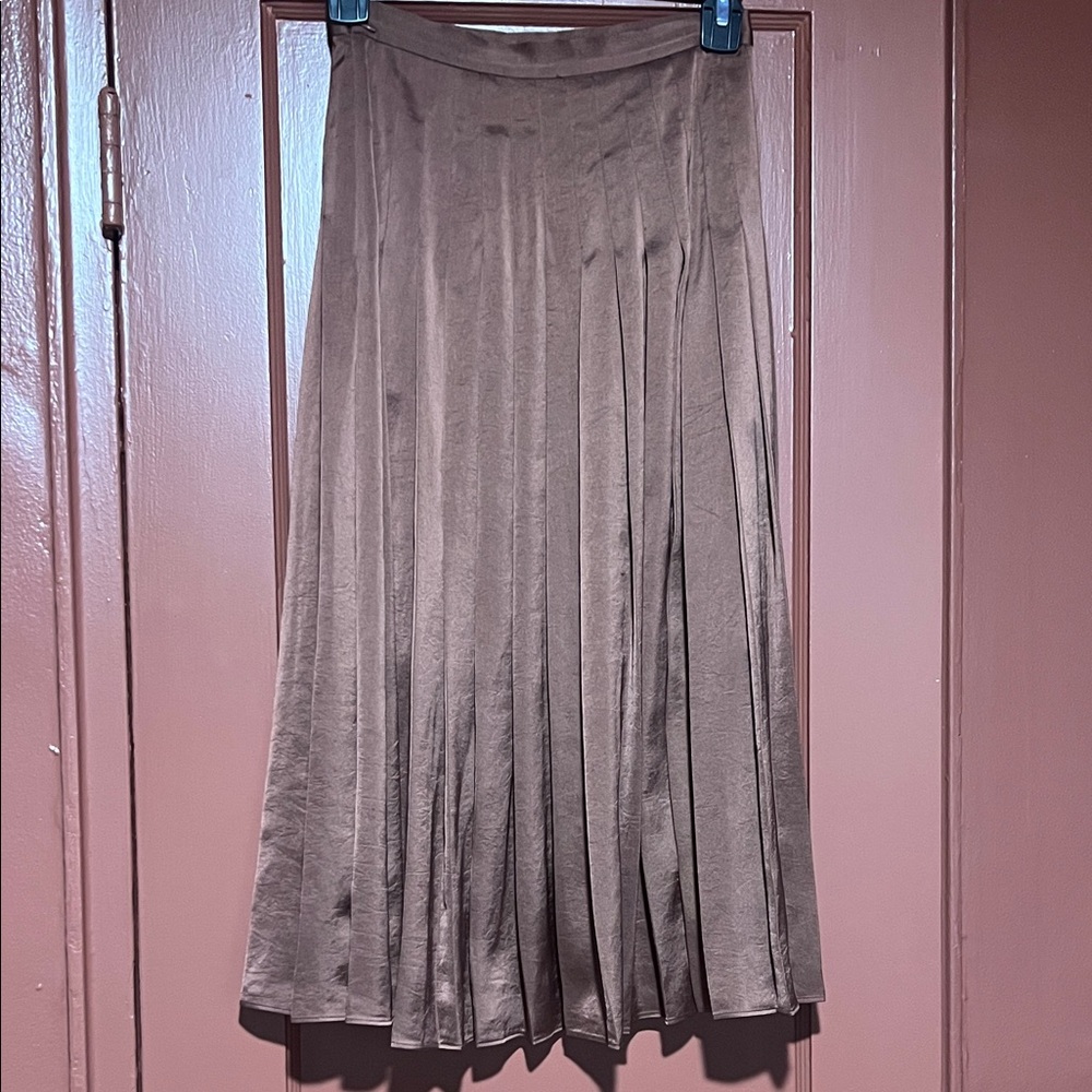 Elegant Brown Pleated Skirt - vintage
